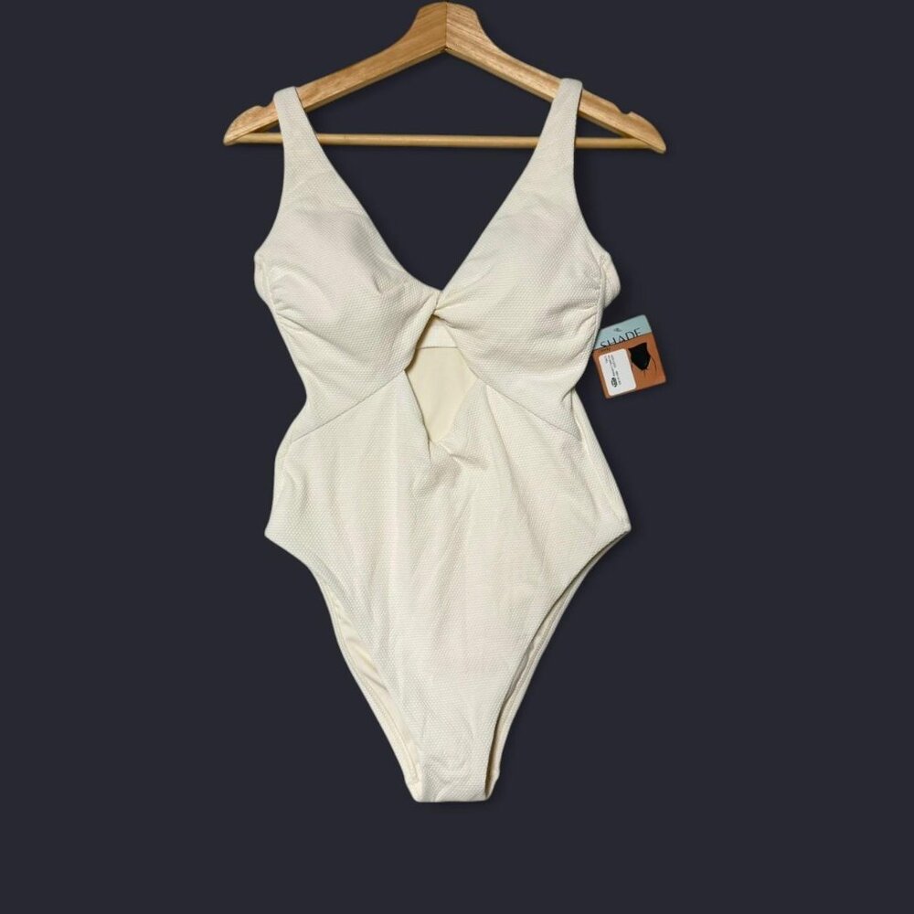 NEW Shade & Shore Swimsuit Size M 8-10 Off White Extra High Leg Cheeky 1 Pc